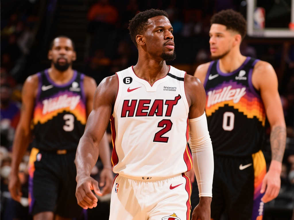 他们便由前 他们便由前